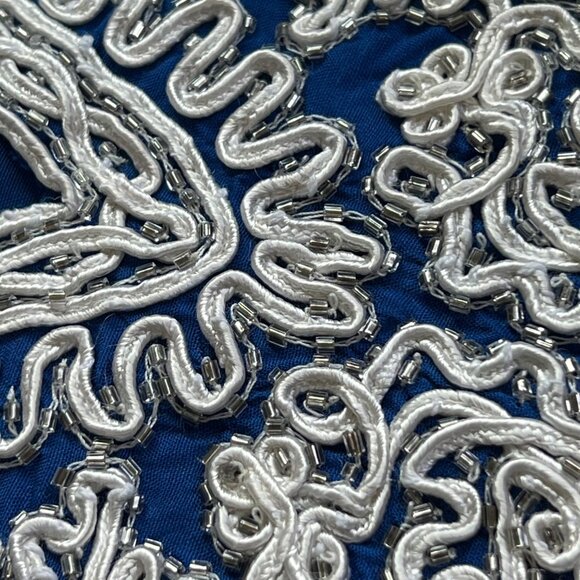 Chico's Touch of Shine Tunic Size Small Tallon Beaded Blouse Majestic Blue White - Picture 3 of 7